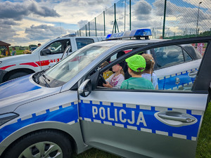 Dzień dziecka z policjantami