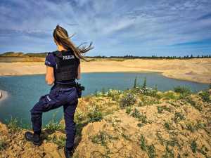 Policjanci kontrolują rejon akwenów