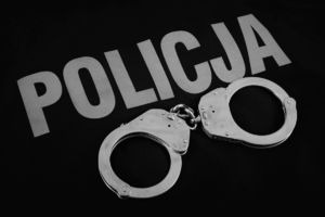 Napis policja i kajdanki