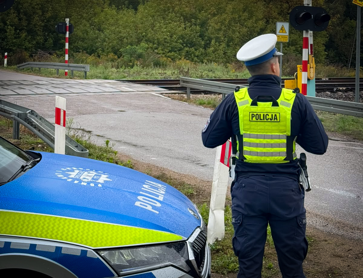 Policja w powiecie sokolskim przeprowadziła akcję „Bezpieczny przejazd”